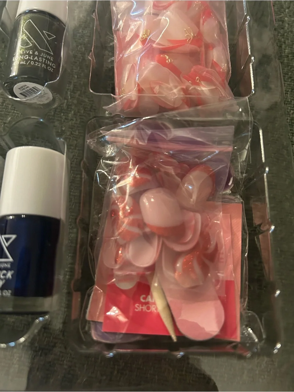 O love & June. Twelve Days of Mani Magic Advent Calendar - Pink